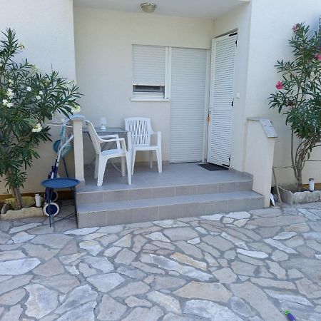 Apartments President Novalja Bagian luar foto