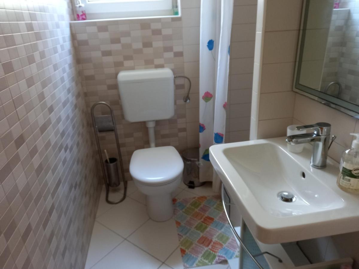 Apartments President Novalja Bagian luar foto