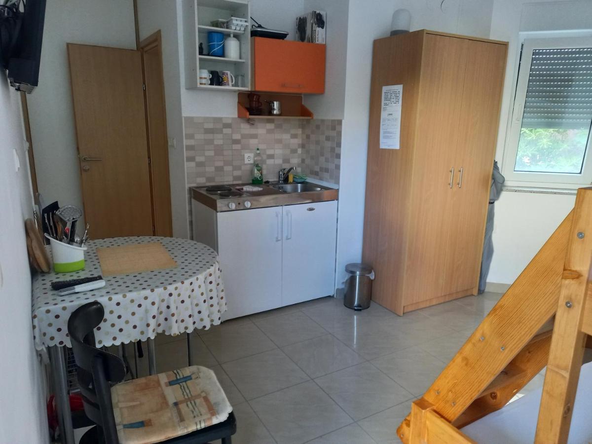 Apartments President Novalja Bagian luar foto