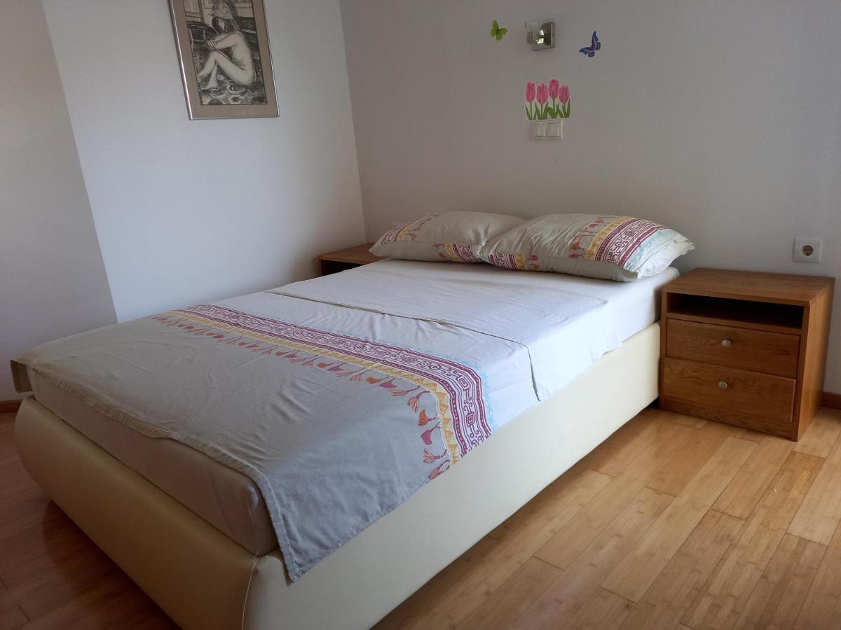 Apartments President Novalja Bagian luar foto