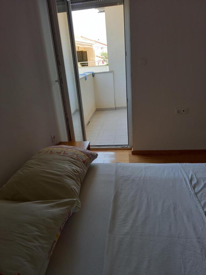 Apartments President Novalja Bagian luar foto