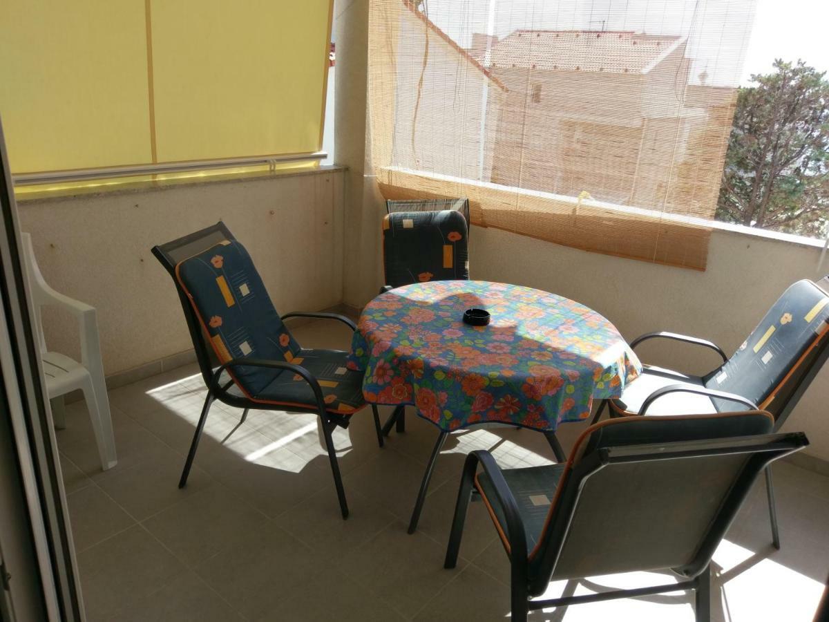 Apartments President Novalja Bagian luar foto